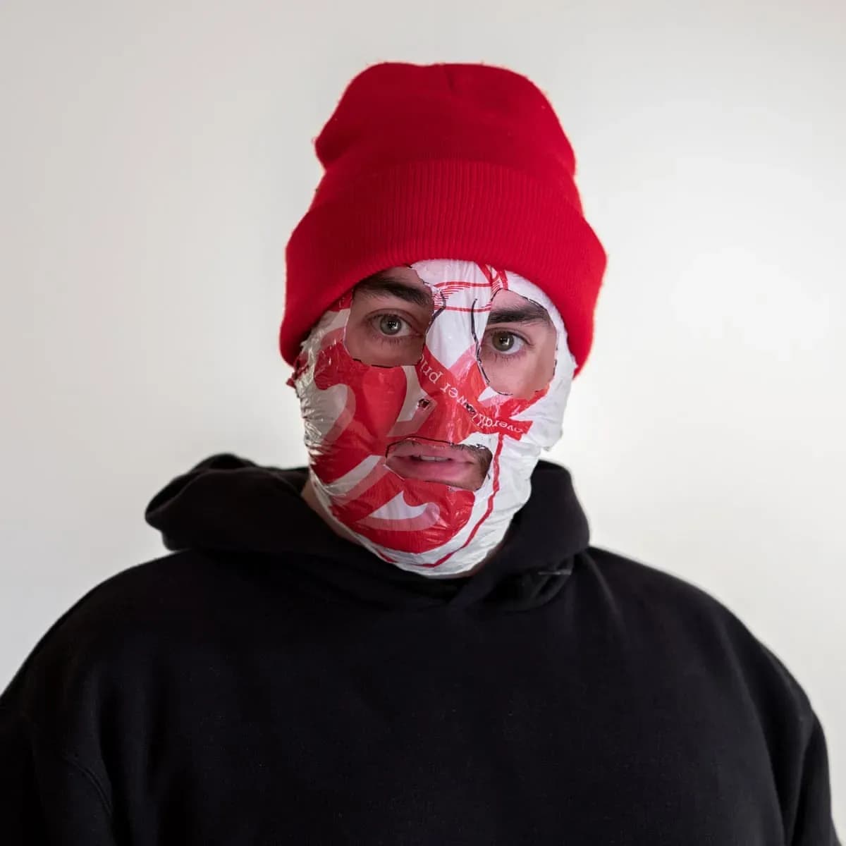 Bag Masken afslører kulturelle normers skygger