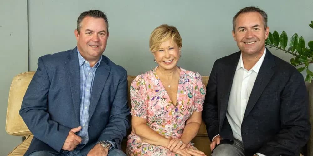 Small Town Dicks: afslører landsbyens skjulte mysterier